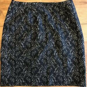 Size 2 Wool Skirt Lined Pencil Black Lace